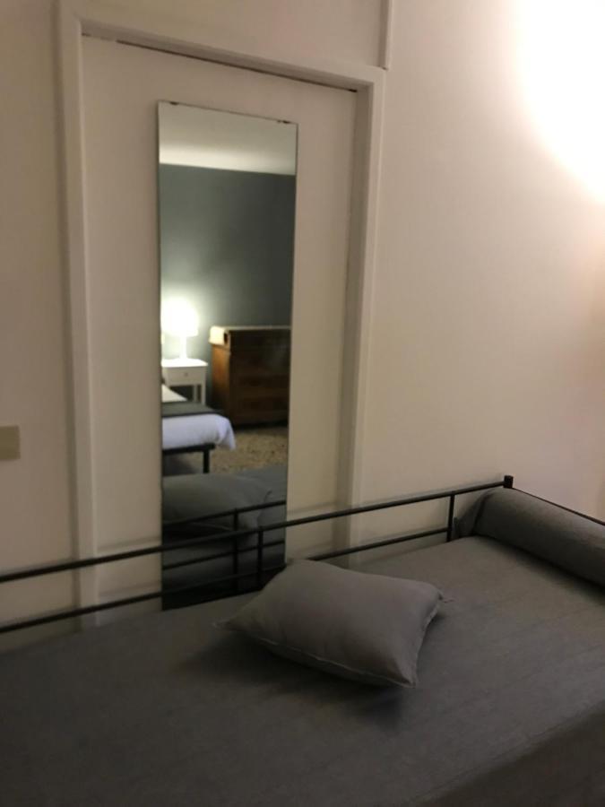 Venice And Venice Apartments - Private Rooms In Shared Apartment Exterior foto