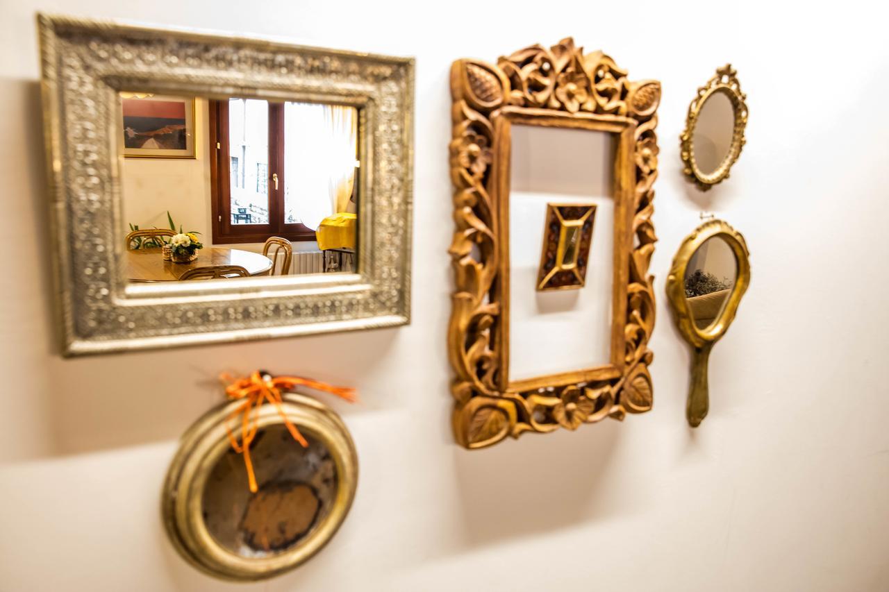 Venice And Venice Apartments - Private Rooms In Shared Apartment Exterior foto